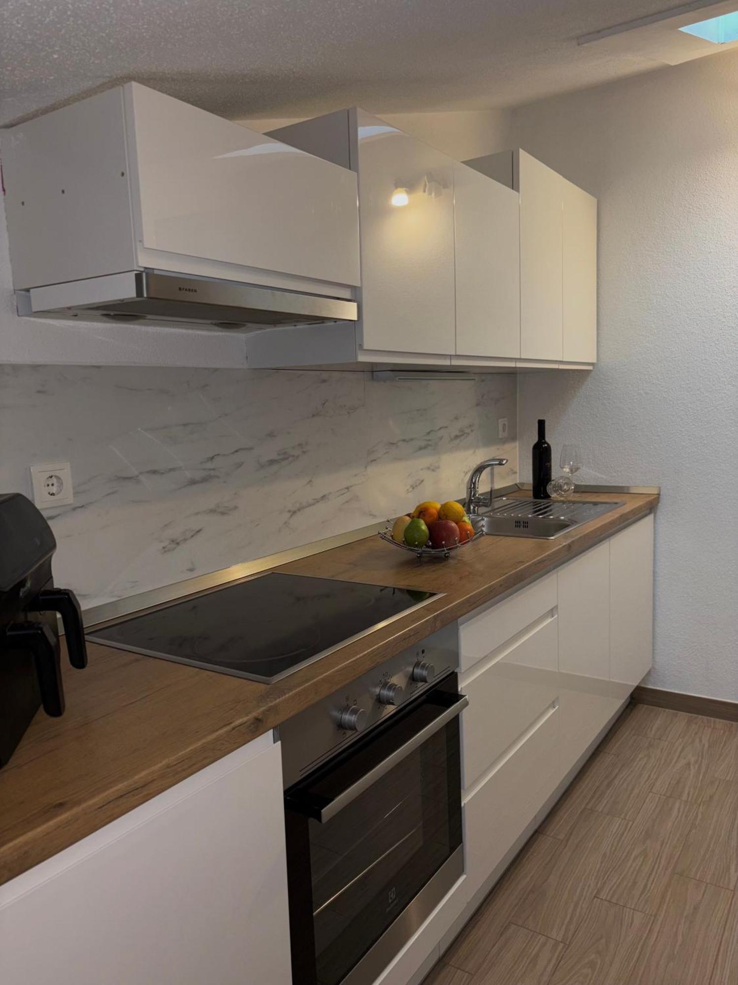 Apartman Sunny Vacay Kaštela Exteriör bild