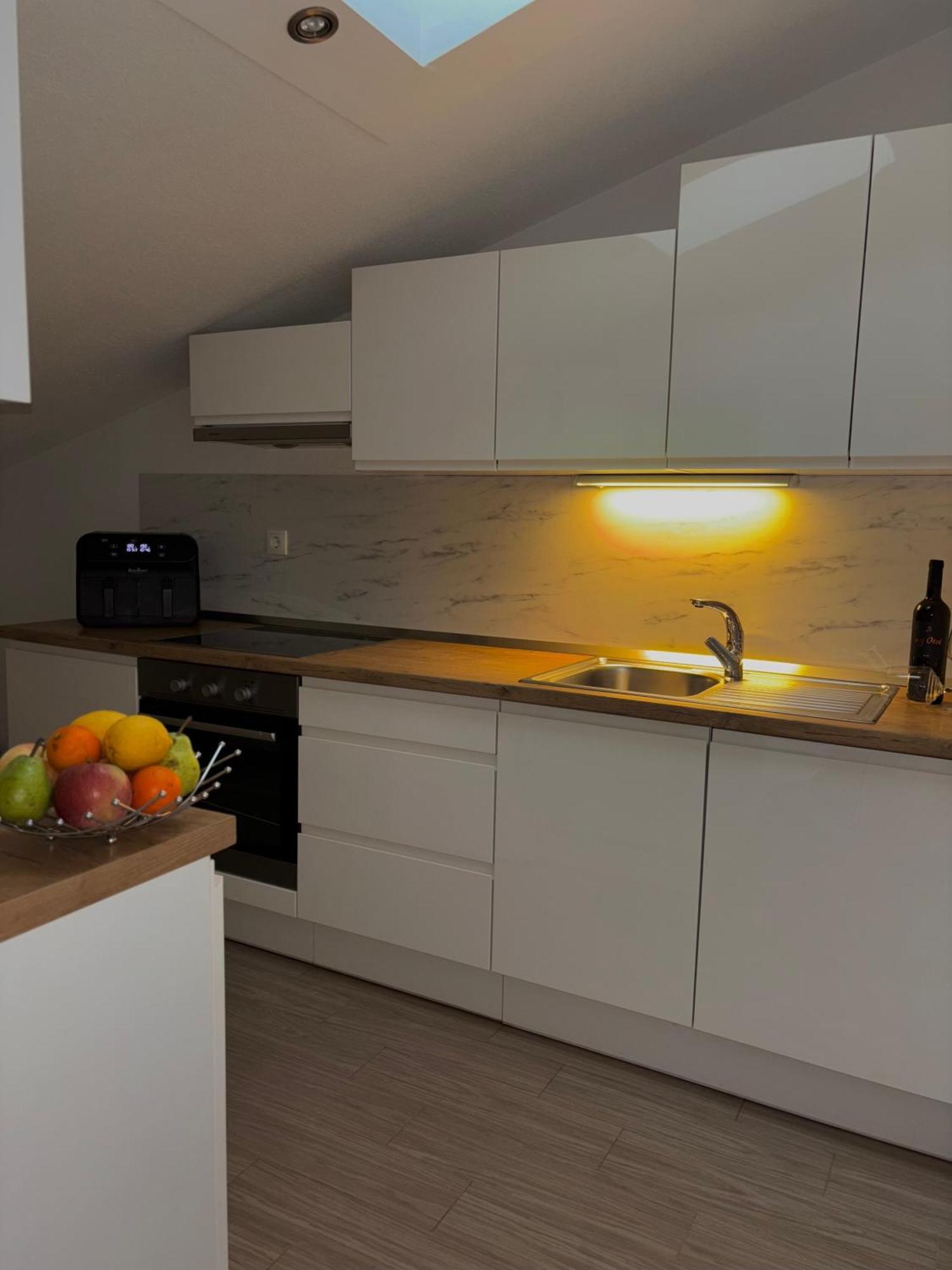 Apartman Sunny Vacay Kaštela Exteriör bild